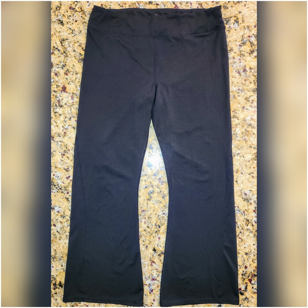 GAIAM Classic Black Flare Yoga Stretch Pants